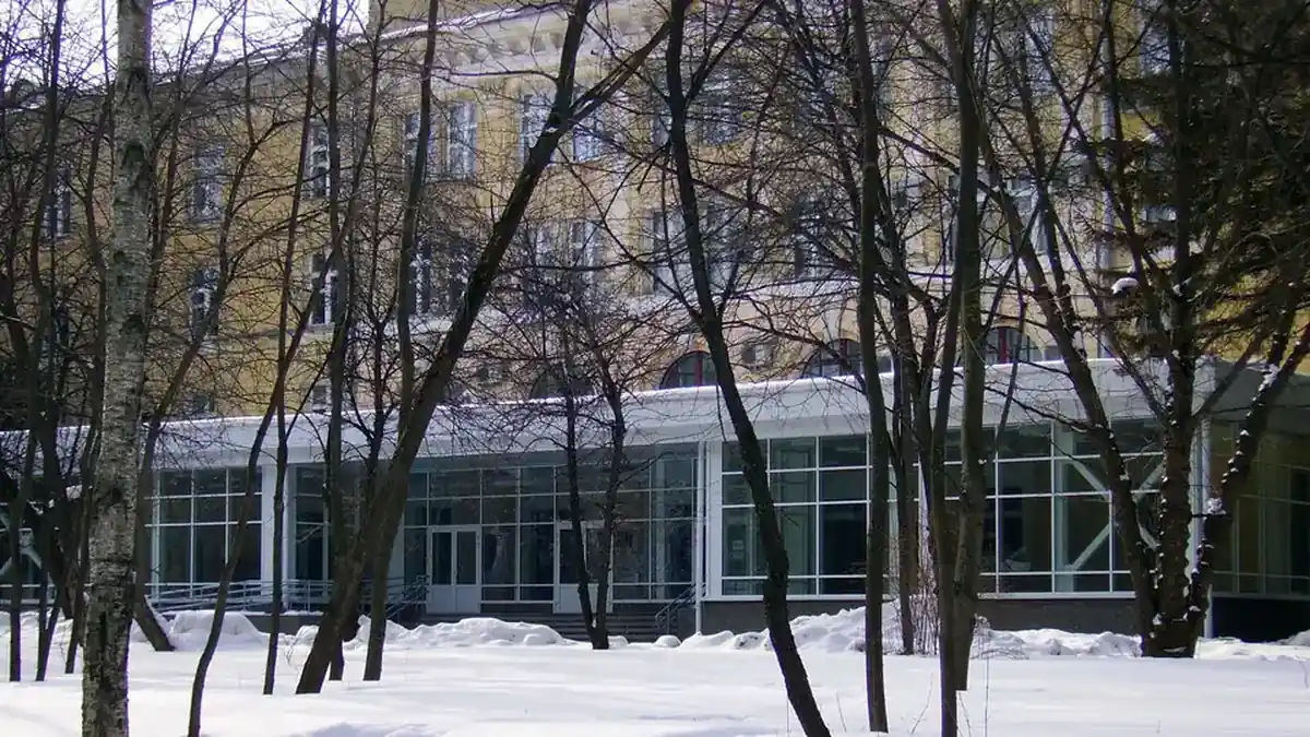 Nijniy Novgorod şehir görünümü ve öğrenci yaşamı