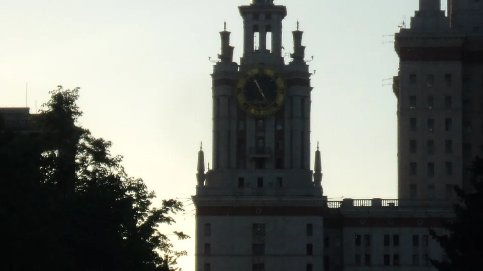 Lomonosov Moskova Devlet Üniversitesi kampüs görünümü