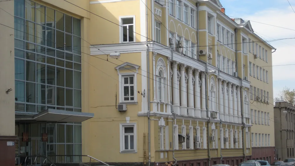 Nijniy Novgorod İnşaat ve Mimarlık Üniversitesi kampüs görünümü
