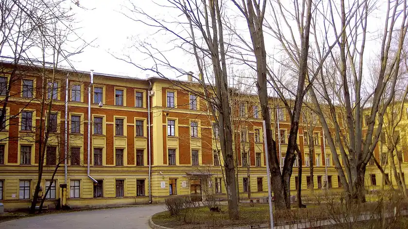 St. Petersburg Politeknik Üniversitesi kampüs görünümü